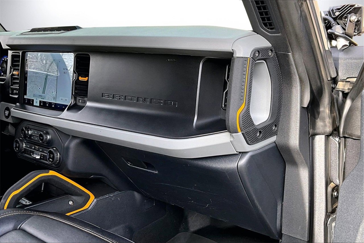 Used 2023 Ford Bronco Badlands w/ Sasquatch Package image 20