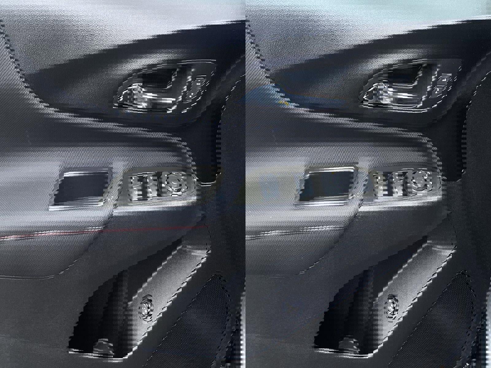 Used 2023 Chevrolet Equinox RS image 60