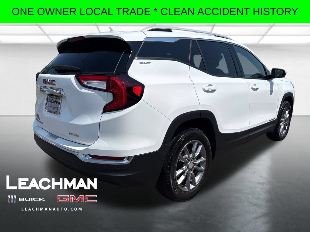 Used 2024 GMC Terrain SLT w/ Infotainment Package II AWD/4WD image 3