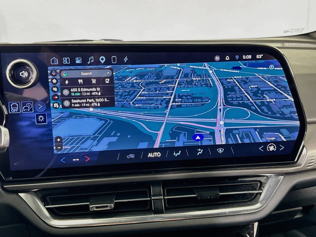 Used 2025 Chevrolet Equinox EV LT FWD image 30