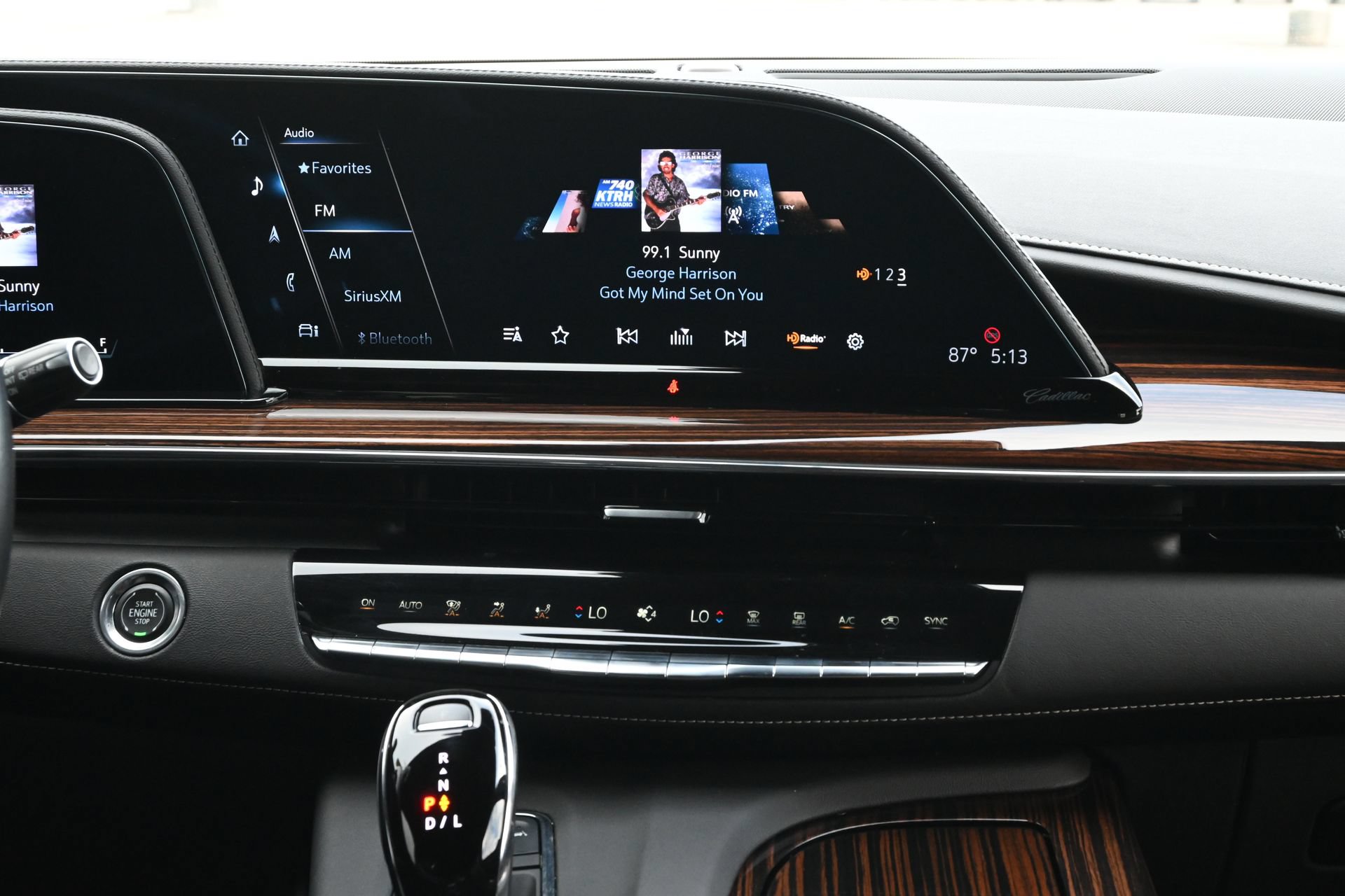 Used 2023 Cadillac Escalade Luxury w/ LPO, Floor Liner Package RWD image 13