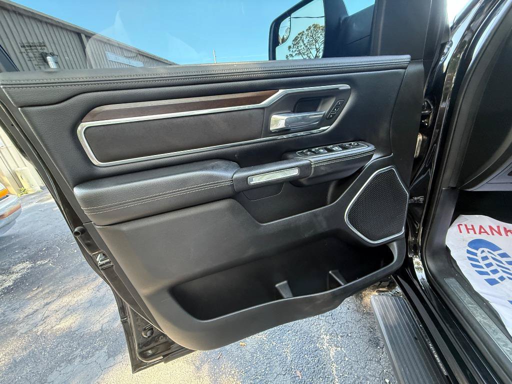 Used 2021 RAM 1500 Laramie AWD/4WD image 29