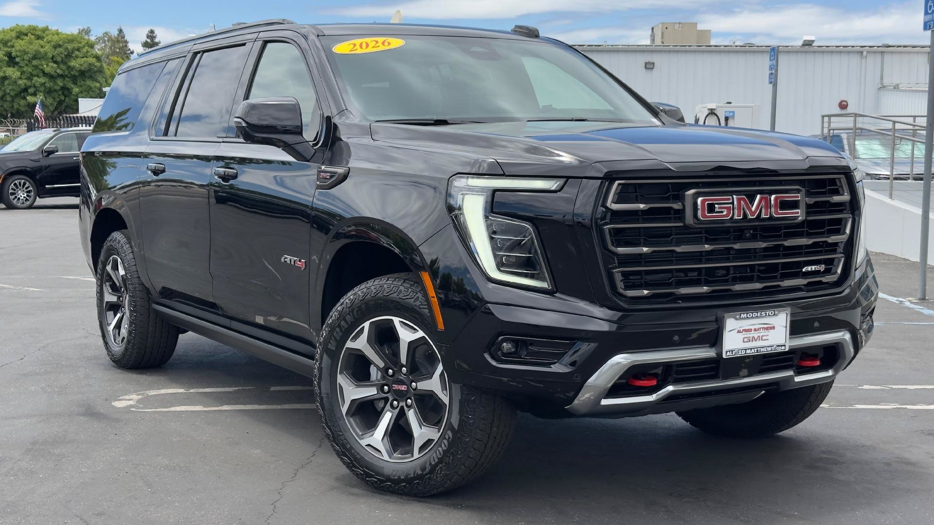 New 2026 GMC Yukon XL AT4 Ultimate w/ LPO, Illumination Package