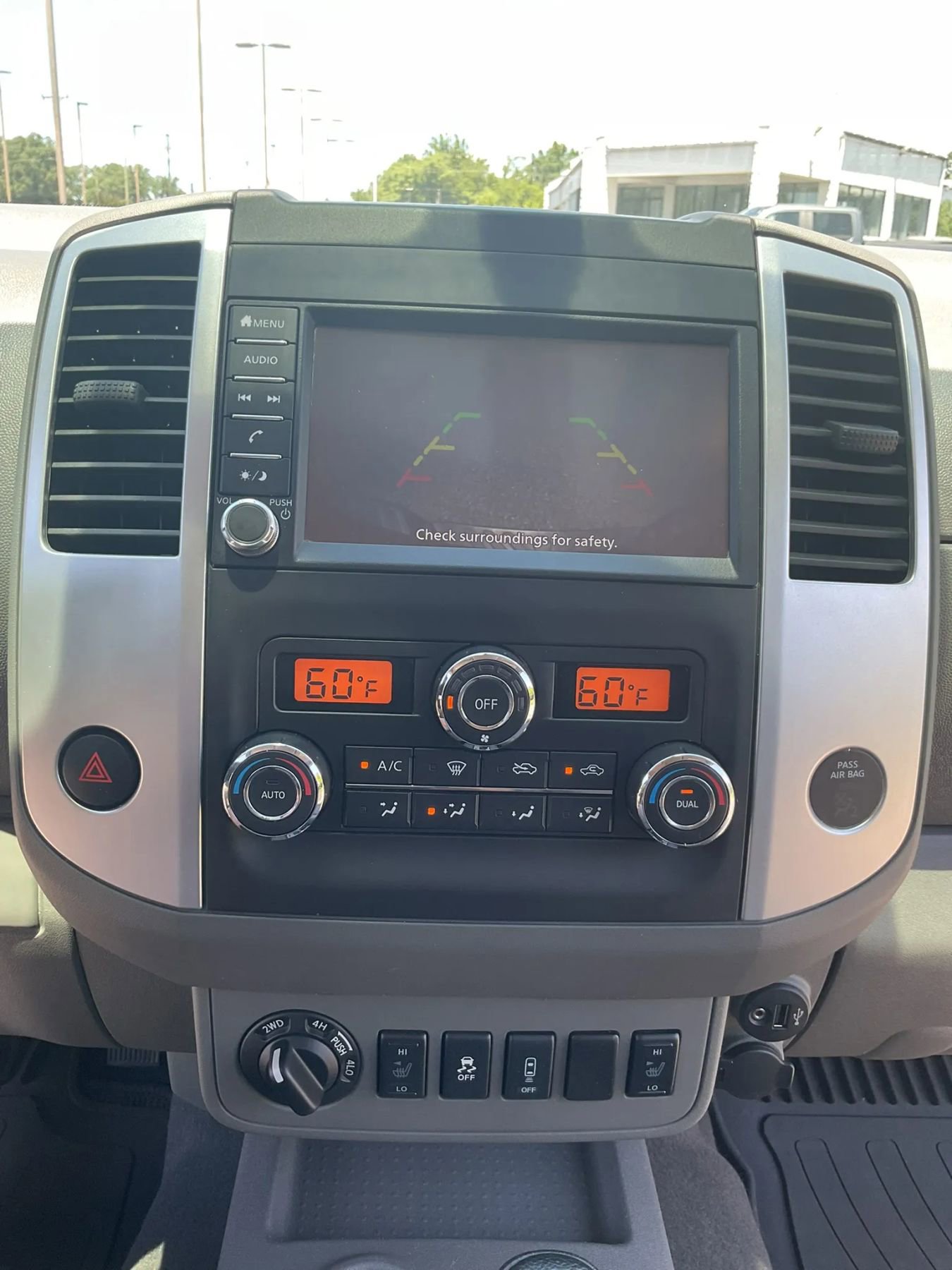 Used 2021 Nissan Frontier SV w/ Midnight Edition Floor Mats AWD/4WD image 27
