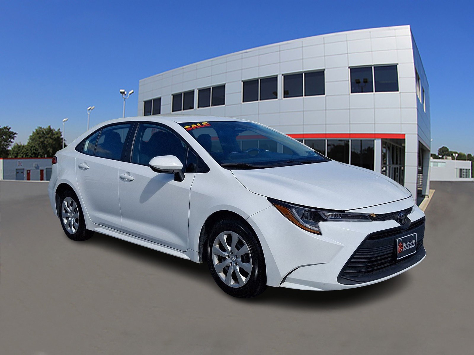 Used 2025 Toyota Corolla LE FWD image 1