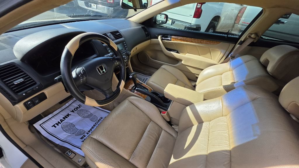 Used 2005 Honda Accord EX image 10