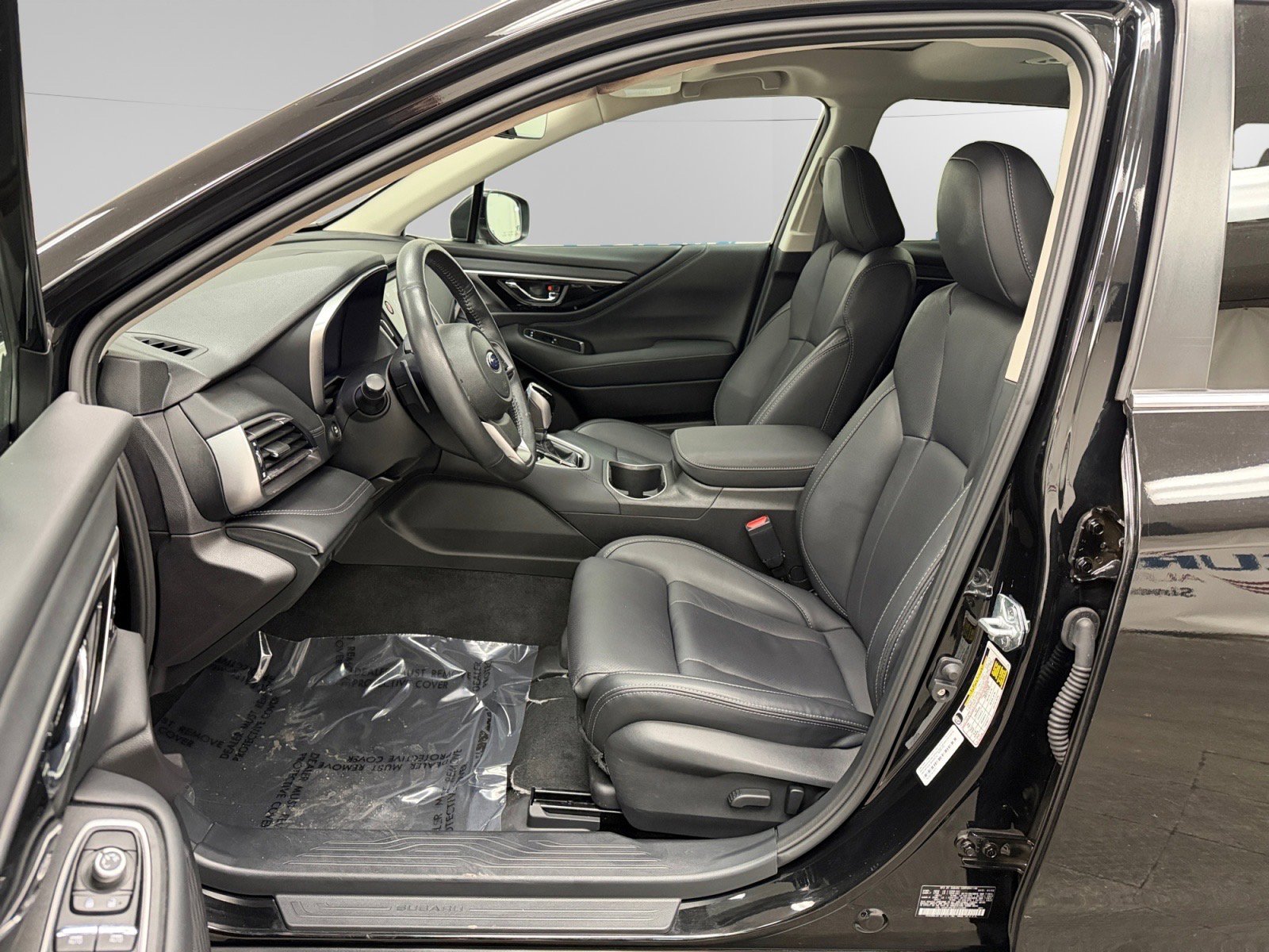 Used 2023 Subaru Outback Limited image 9