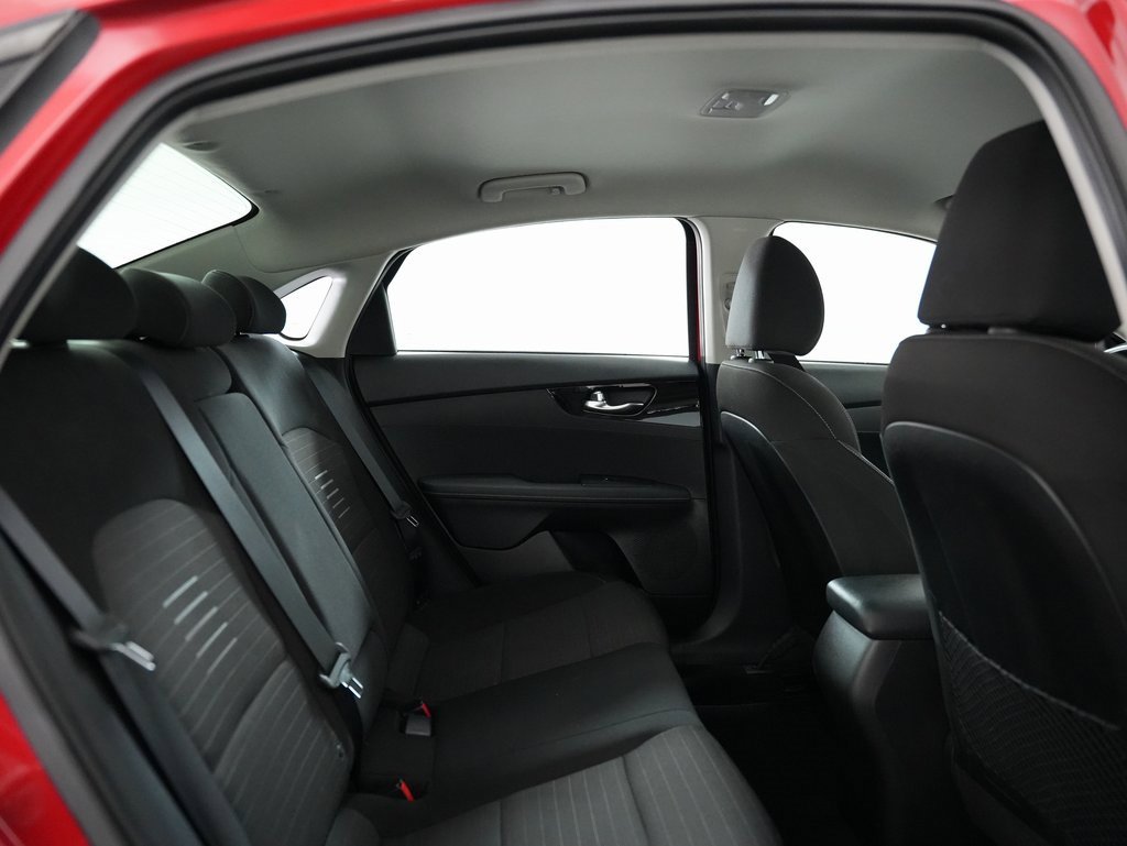 Used 2019 Kia Forte S image 36