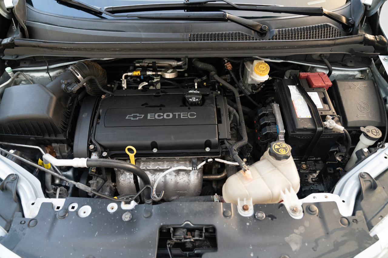 Used 2018 Chevrolet Sonic LT image 35