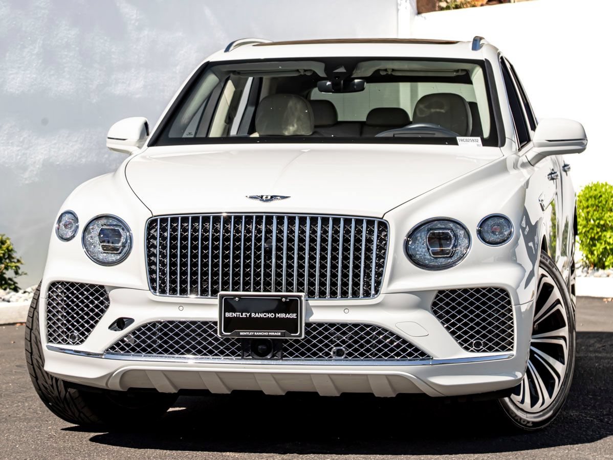 Used 2024 Bentley Bentayga AWD/4WD image 7