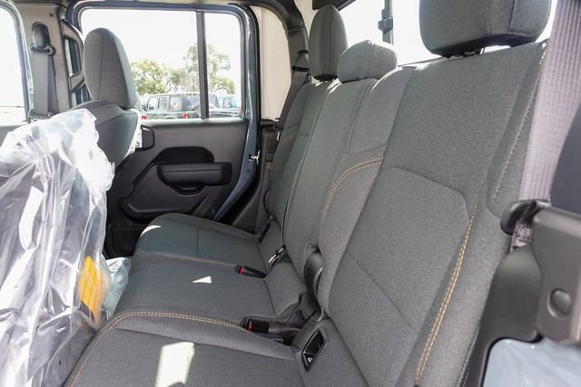 New 2025 Jeep Gladiator Willys image 23