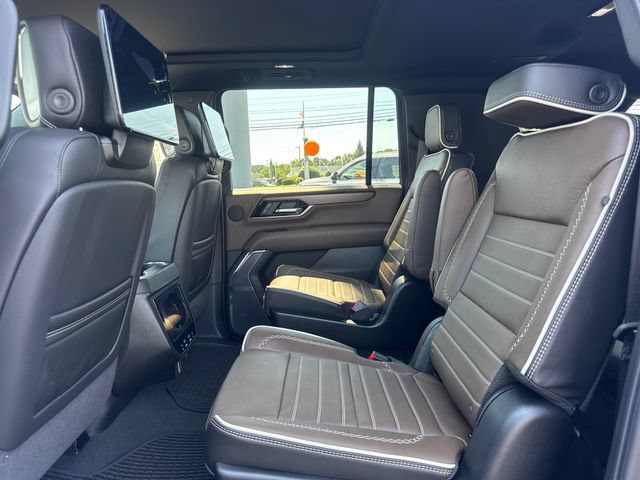 New 2026 GMC Yukon XL Denali Ultimate AWD/4WD image 11