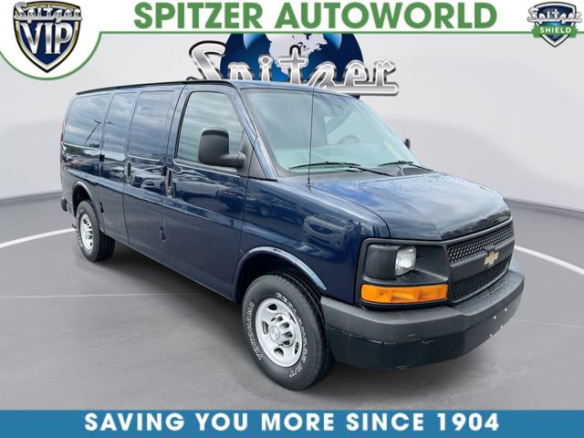 Used 2015 Chevrolet Express 2500 RWD image 1