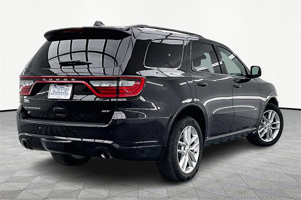 Used 2025 Dodge Durango GT image 2