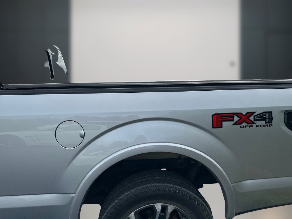 Used 2018 Ford F150 XLT w/ Equipment Group 302A Luxury AWD/4WD image 5
