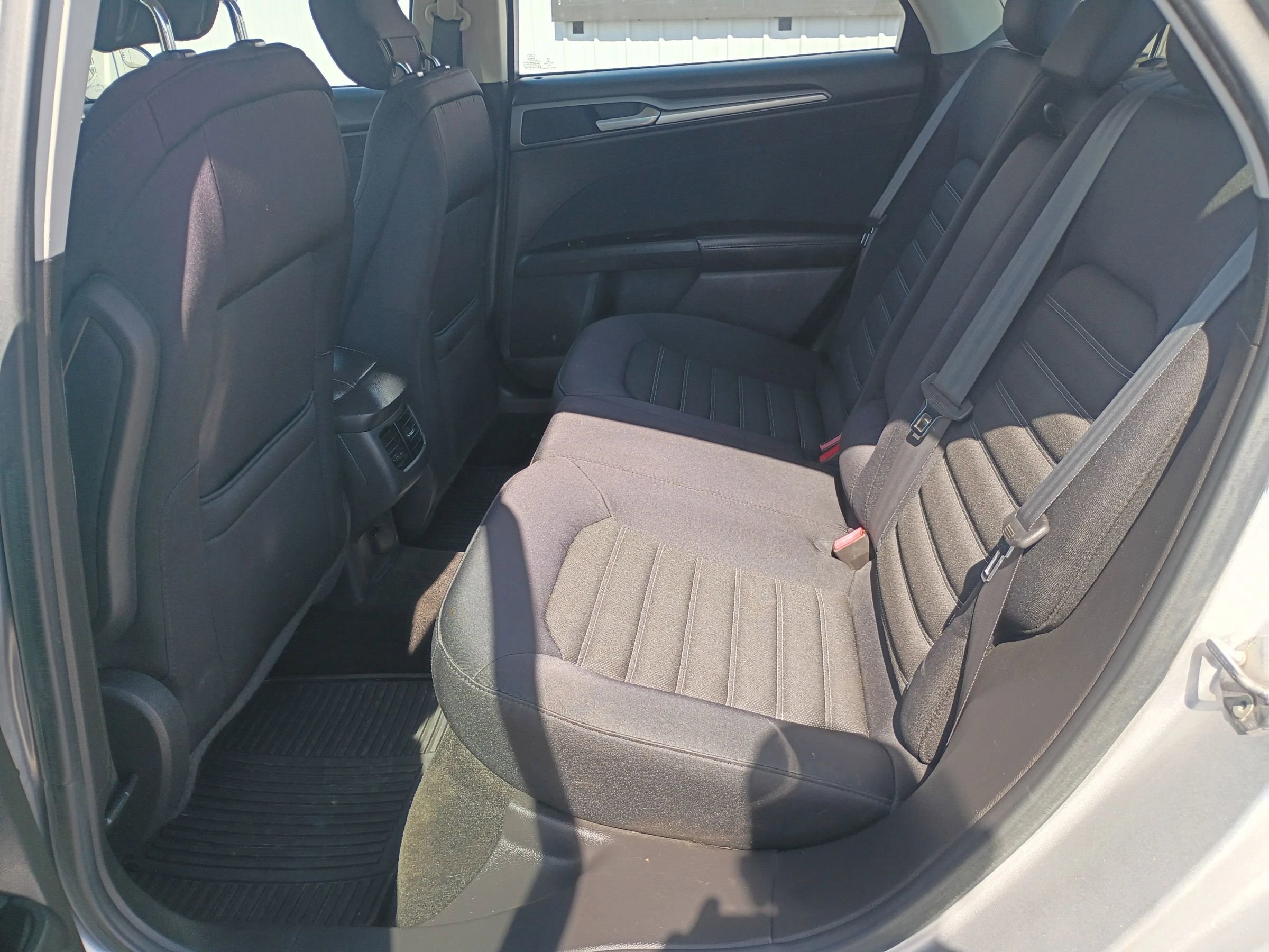 Used 2014 Ford Fusion SE image 13