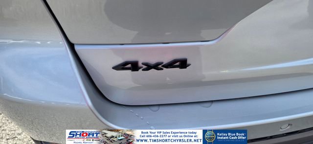 New 2026 Jeep Grand Cherokee Limited w/ Limited Altitude Package AWD/4WD image 9