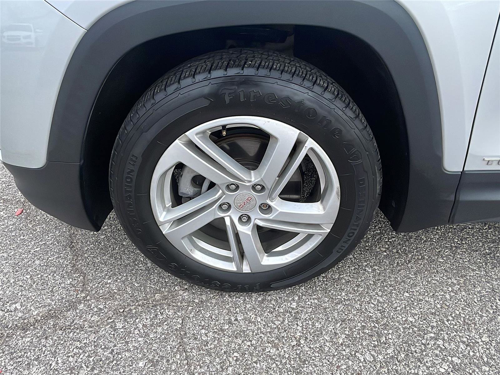 Used 2019 GMC Terrain SLE w/ Driver Convenience Package image 10