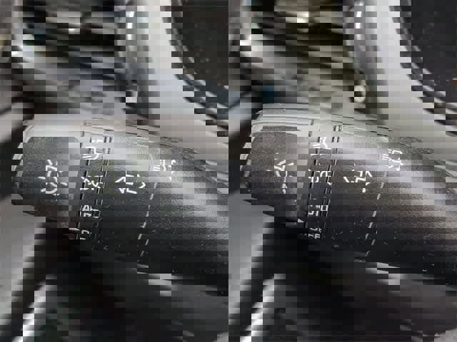 Used 2022 Kia Telluride LX image 29