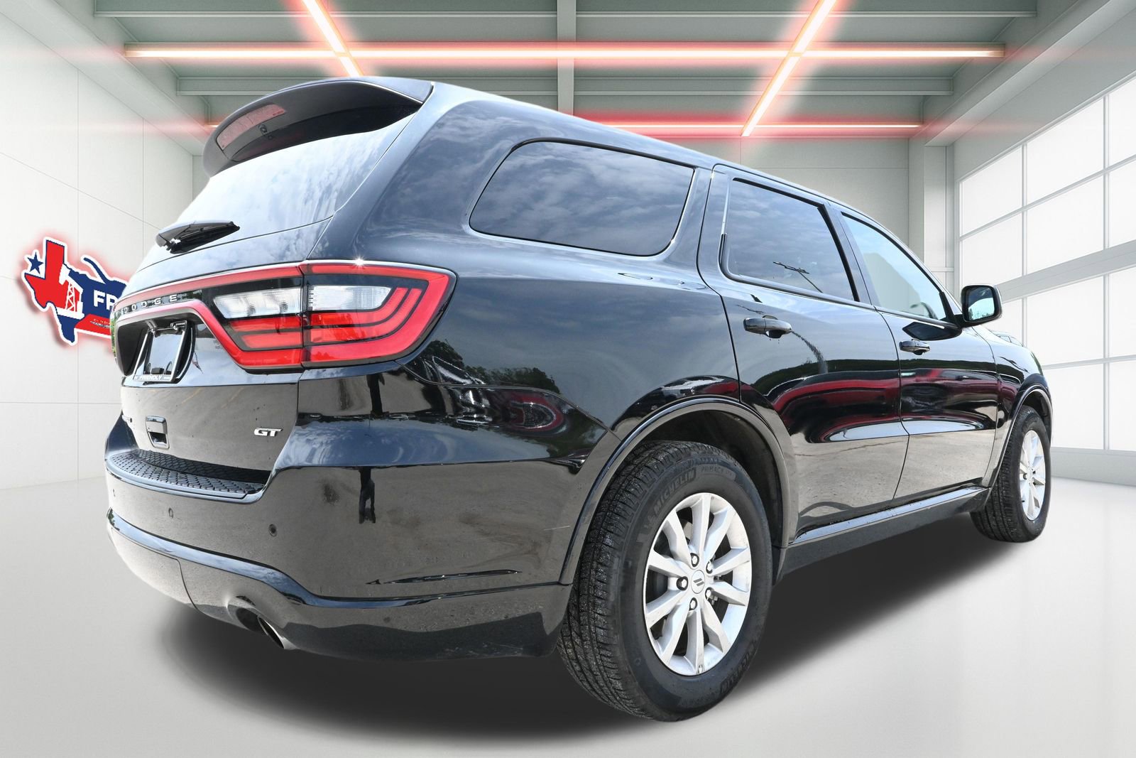 Used 2025 Dodge Durango GT RWD image 3