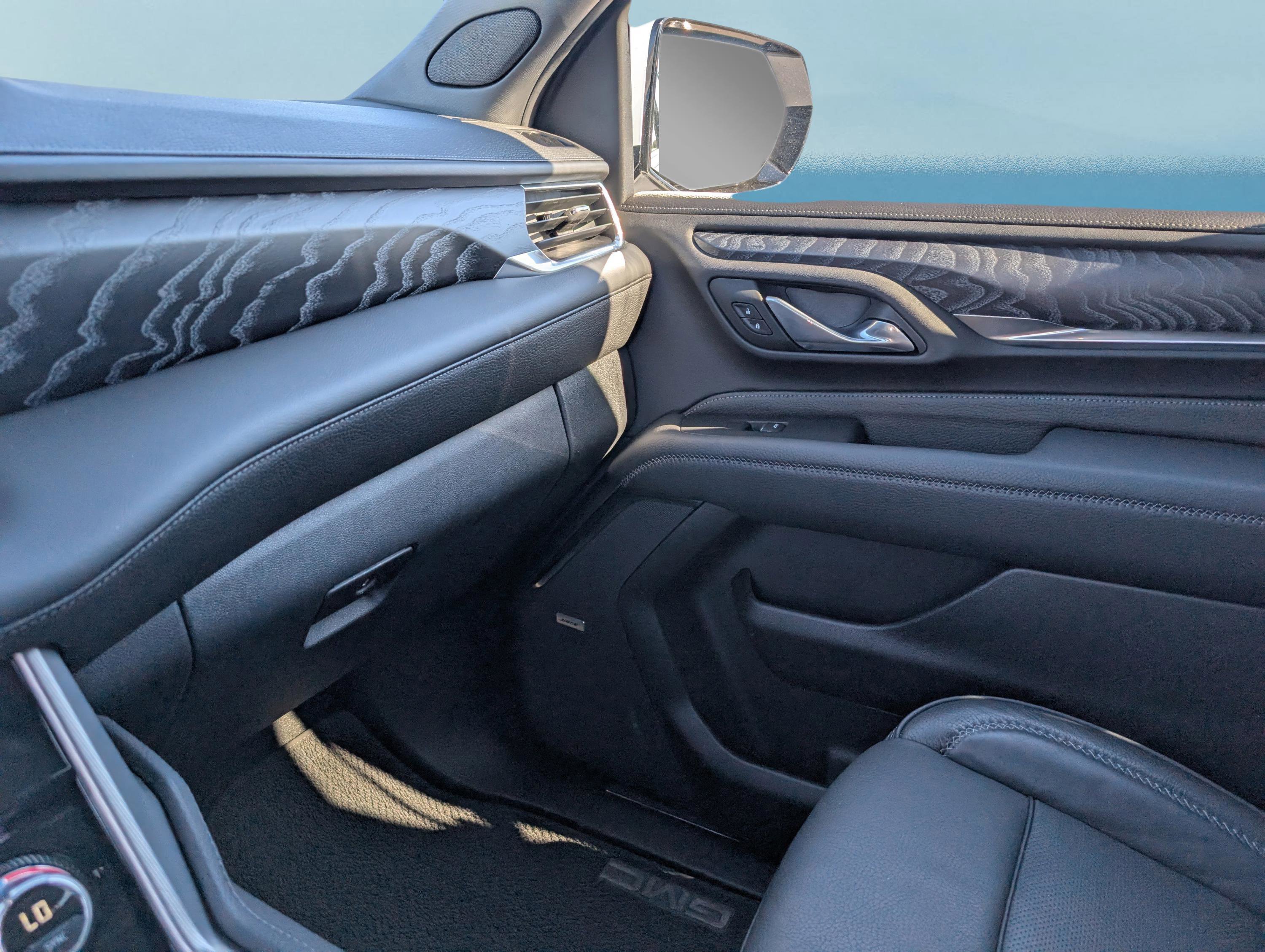 Certified 2024 GMC Yukon Denali image 31