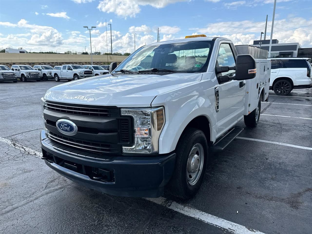 Used 2018 Ford F250 XL w/ Power Equipment Group RWD image 4