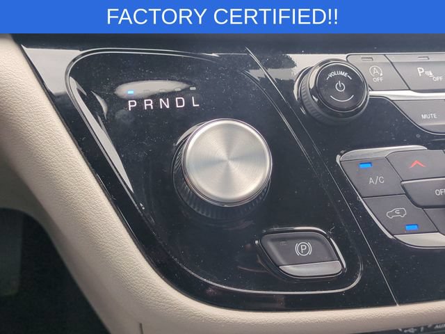 Certified 2024 Chrysler Pacifica Touring-L FWD image 26