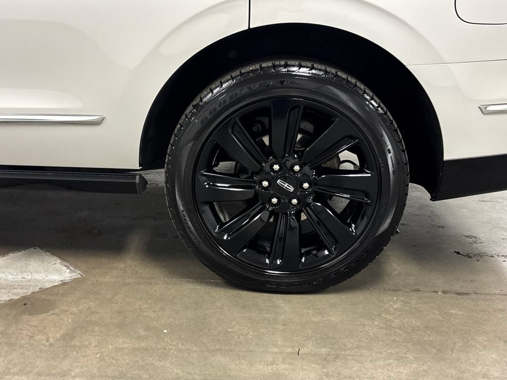 Used 2022 Lincoln Navigator Reserve AWD/4WD image 14