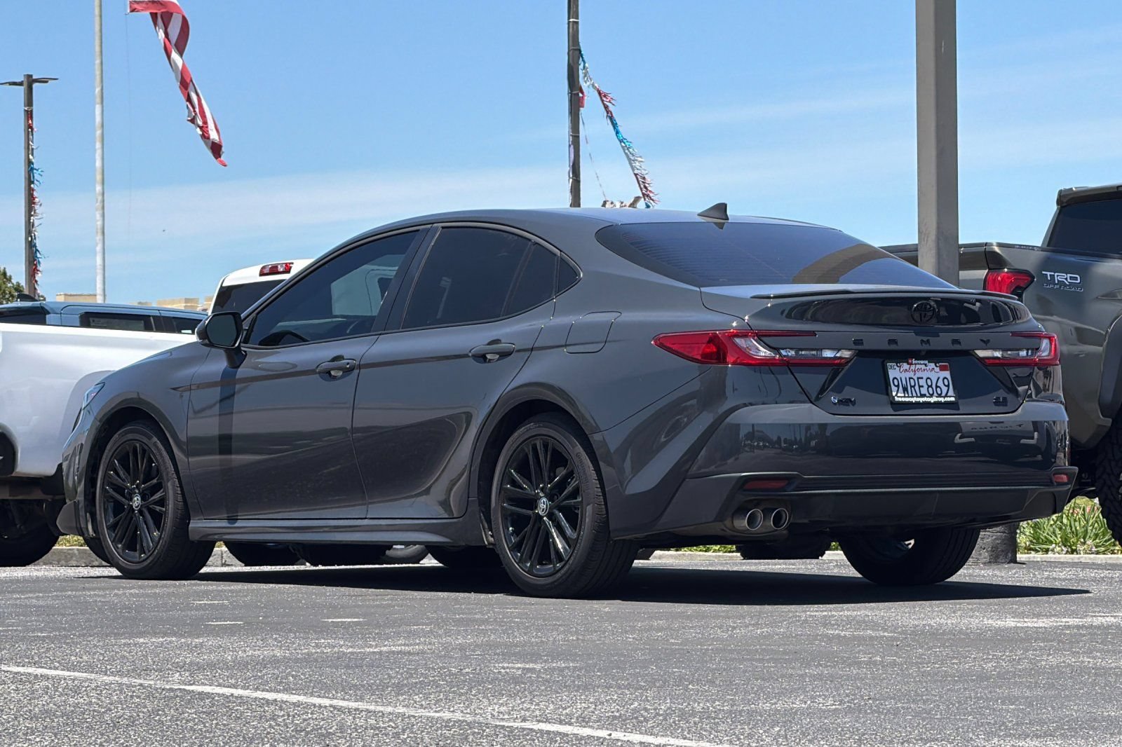 Used 2026 Toyota Camry SE w/ Convenience Package FWD image 7