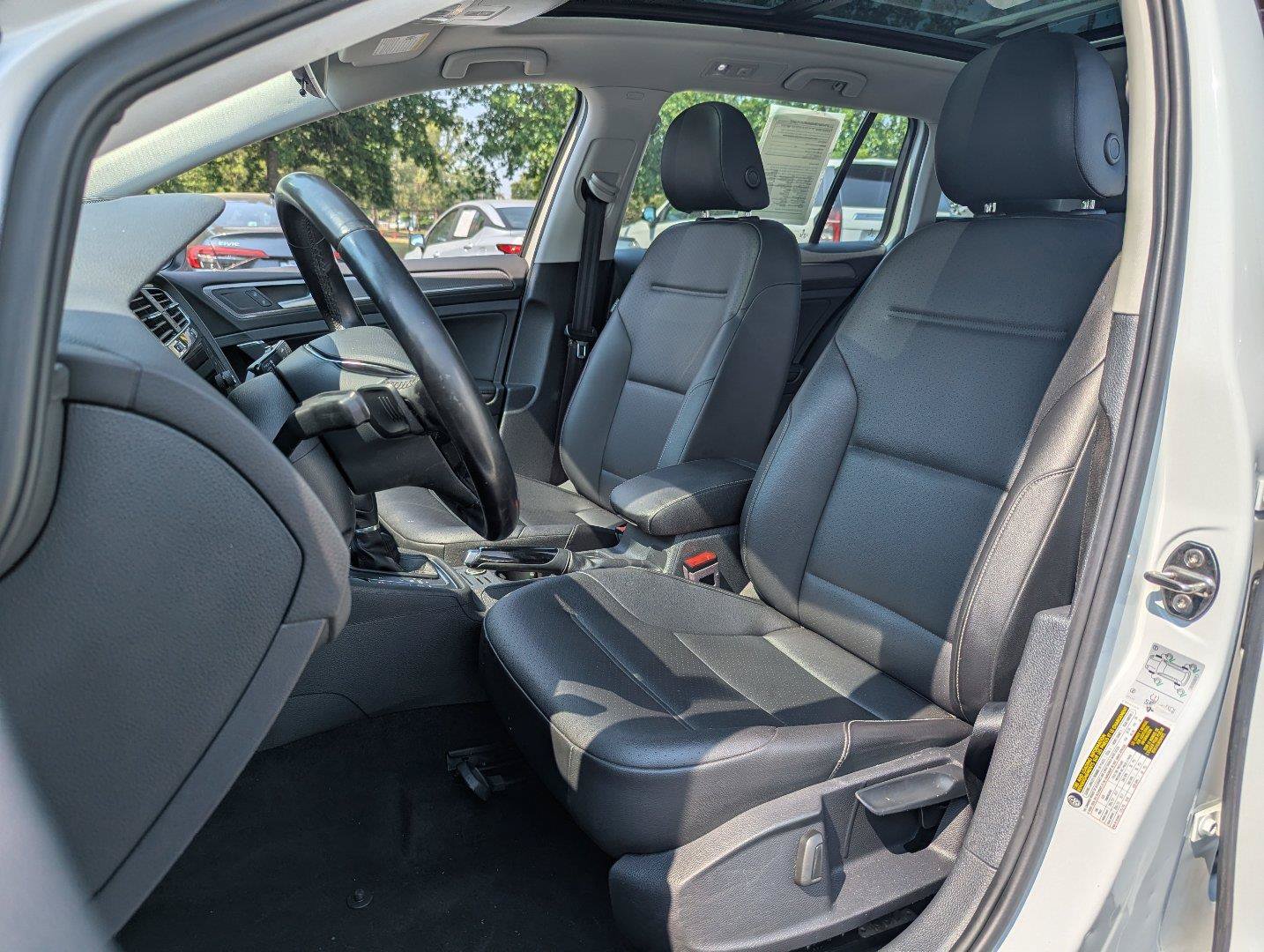 Used 2018 Volkswagen Golf Alltrack AWD/4WD image 26