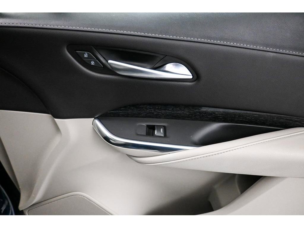 Certified 2022 Cadillac XT4 Premium Luxury w/ Enhanced Visibility Package AWD/4WD image 19