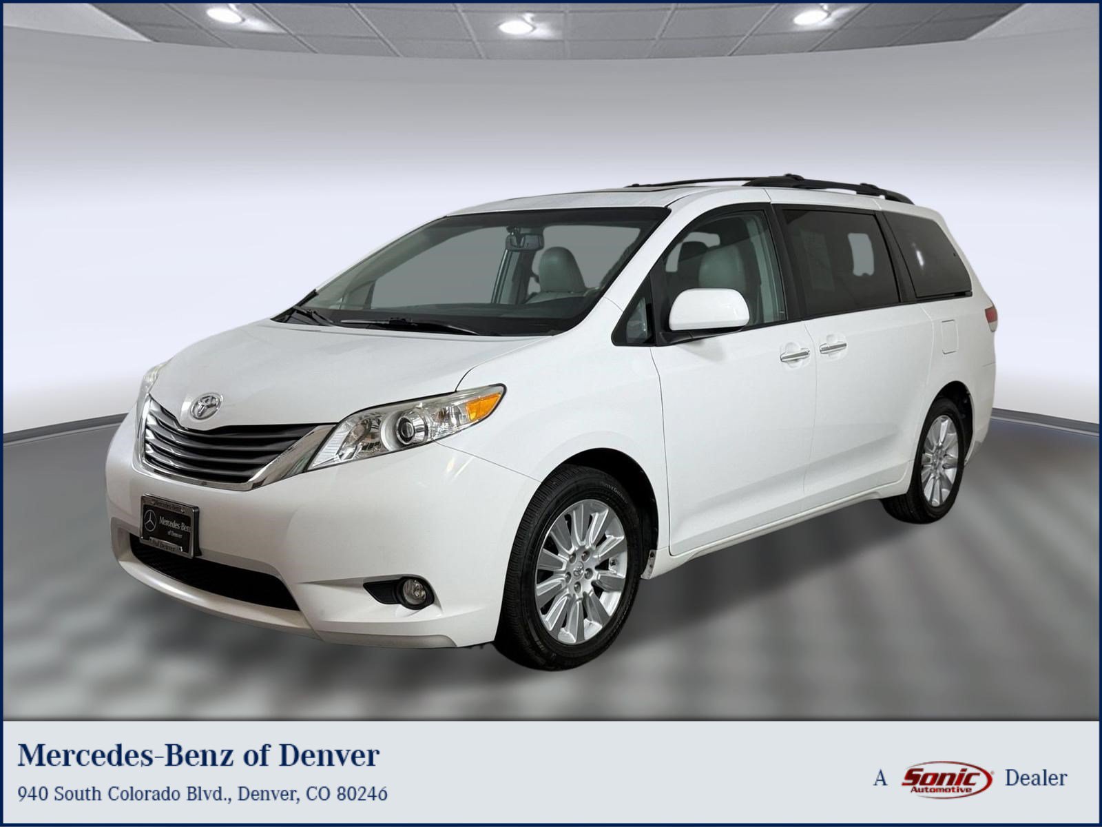 Used 2013 Toyota Sienna XLE w/ Premium Pkg AWD/4WD image 1