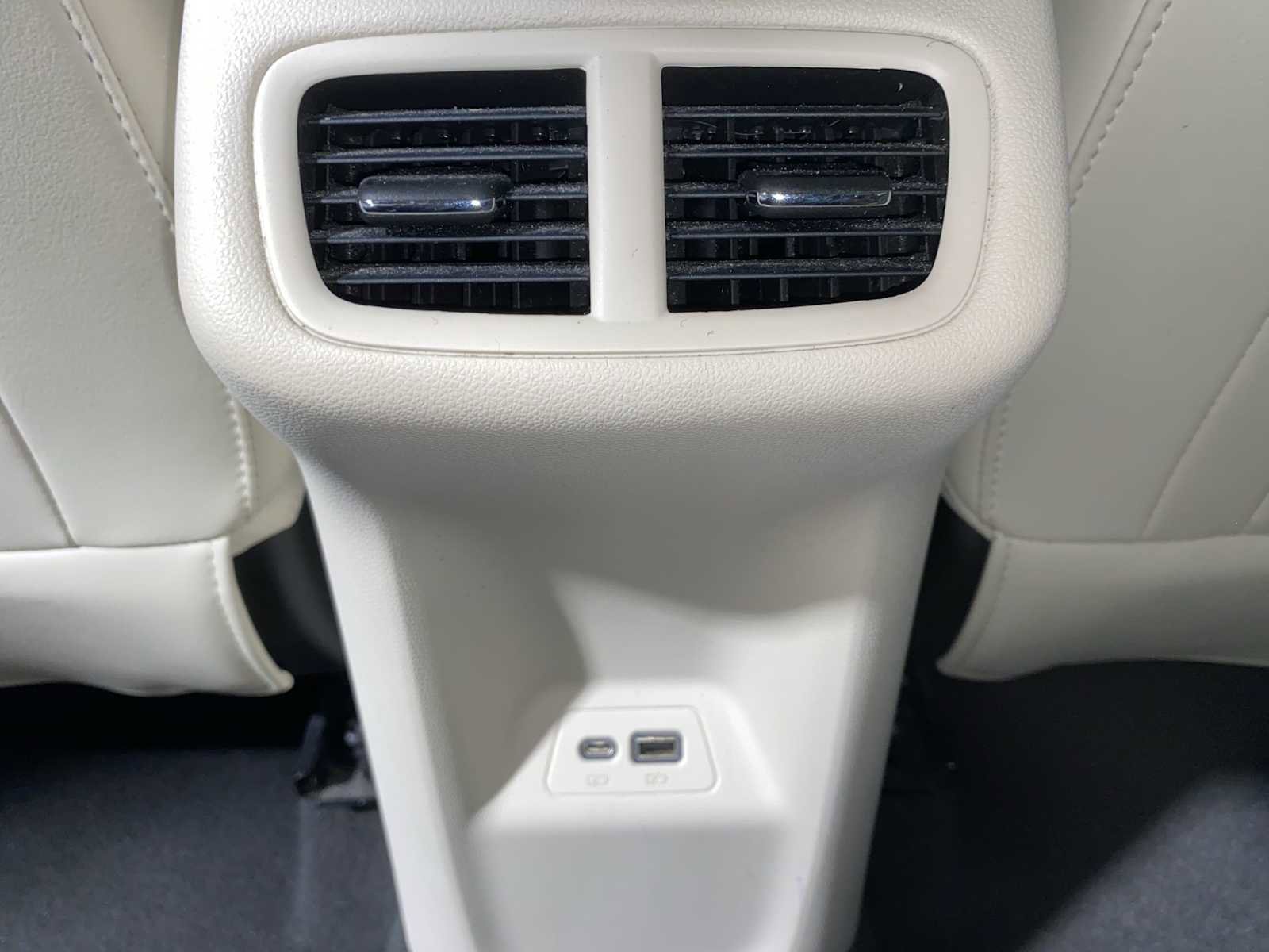 Used 2023 Buick Envision Preferred image 25