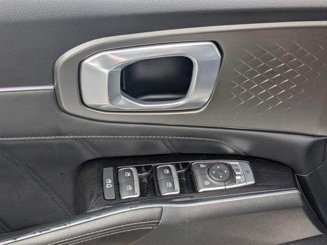 Used 2022 Kia Sorento SX image 10