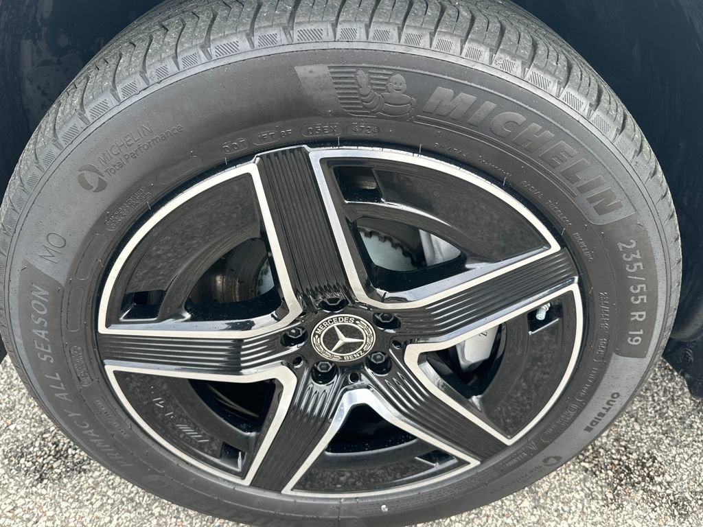 Certified 2025 Mercedes-Benz GLC 300 4MATIC image 15