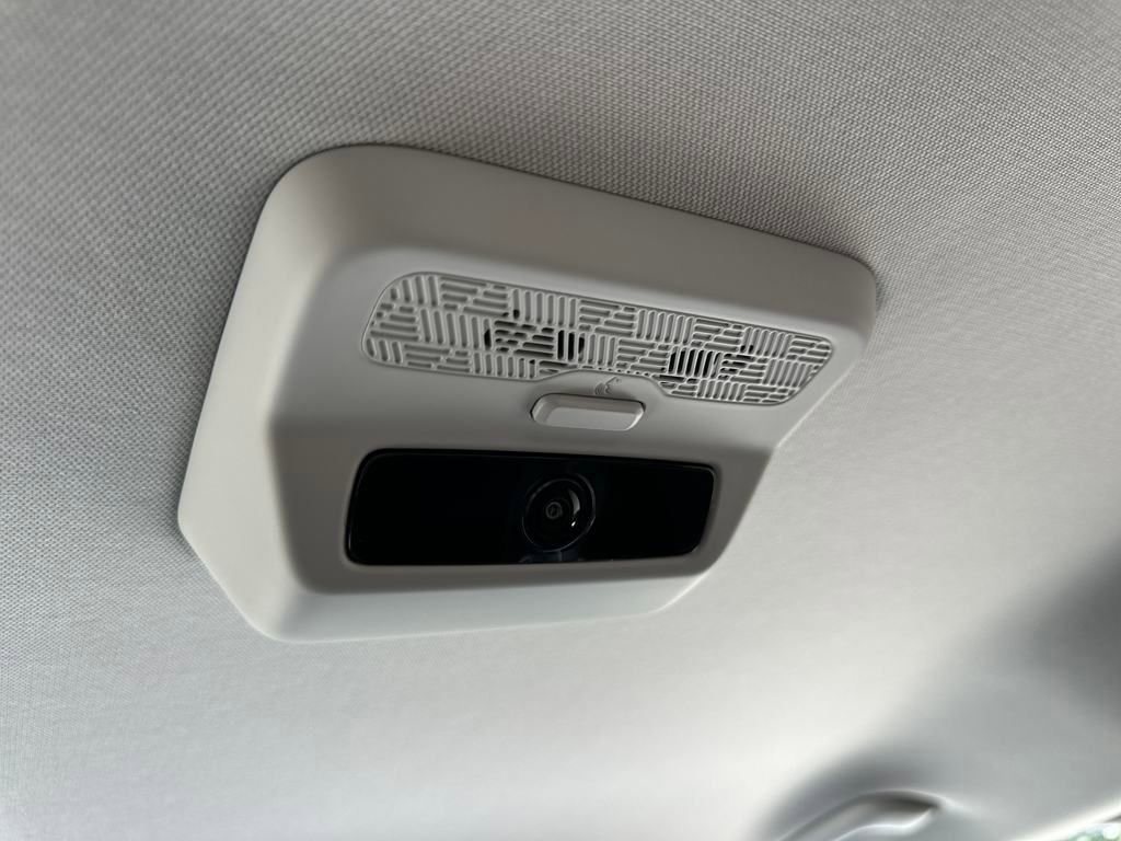 New 2025 Kia Carnival EX image 17