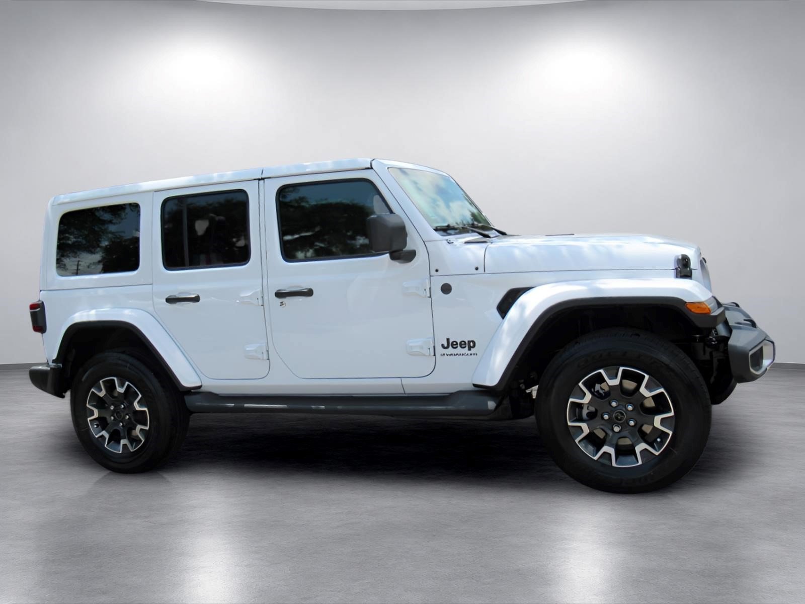 New 2026 Jeep Wrangler Unlimited Sahara AWD/4WD image 2