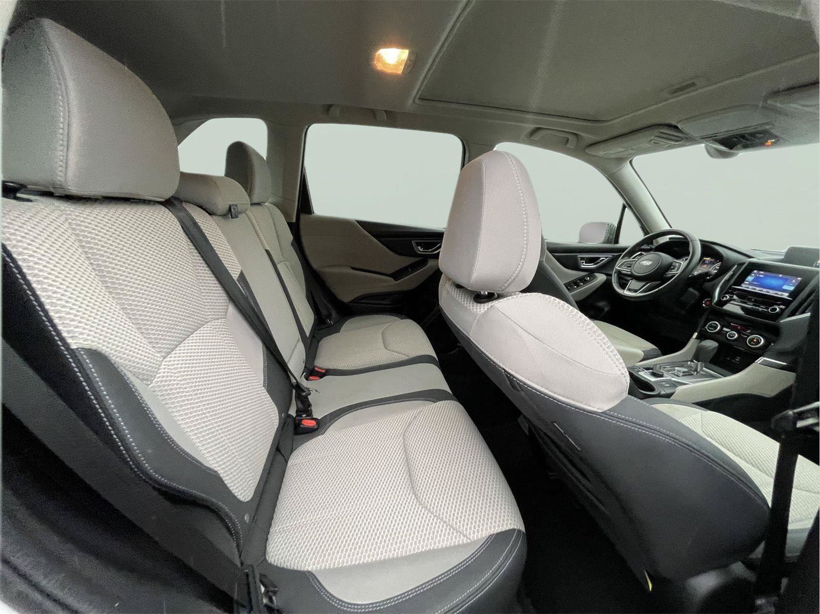 Used 2020 Subaru Forester Premium AWD/4WD image 18
