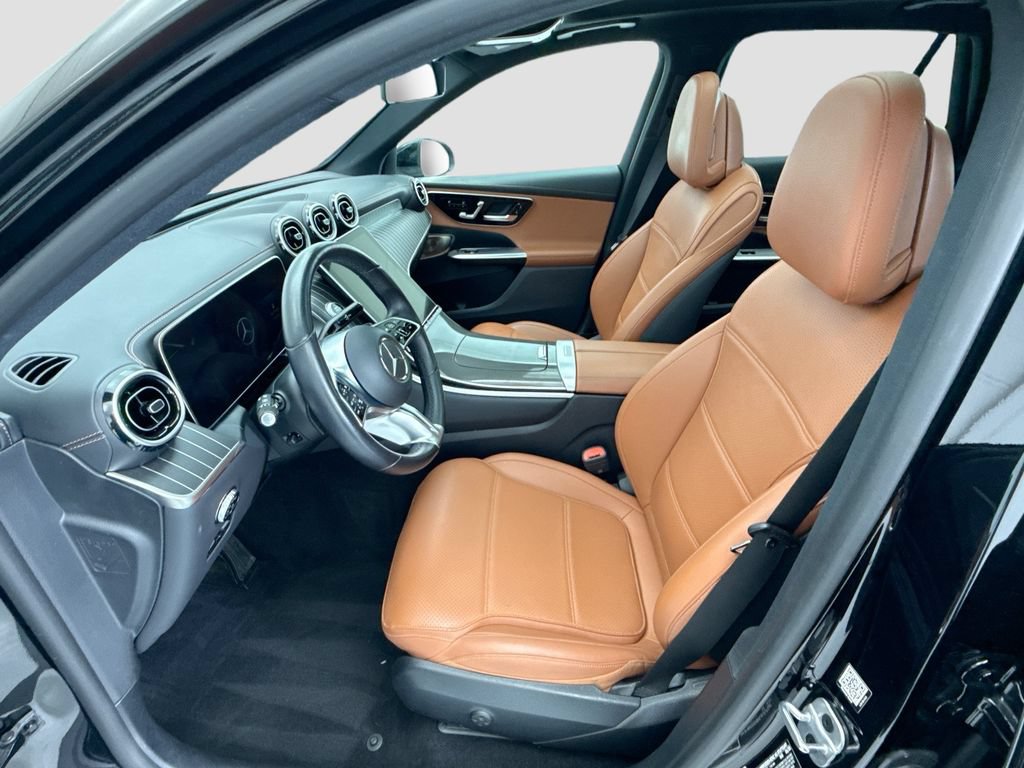 Used 2023 Mercedes-Benz GLC 300 image 18