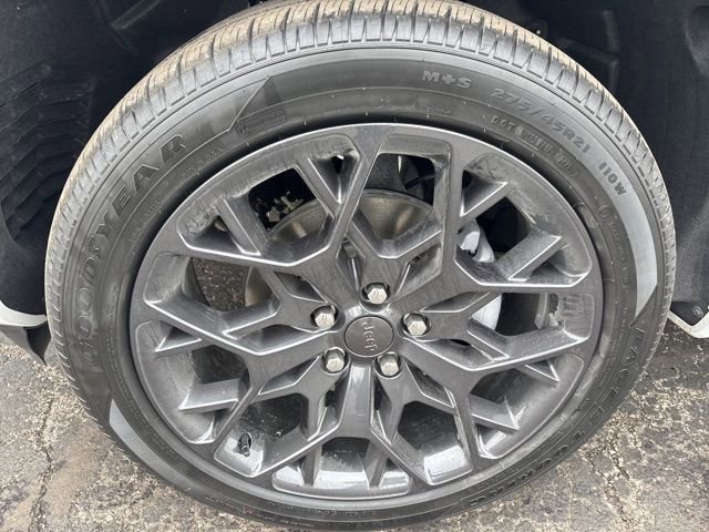 New 2026 Jeep Grand Cherokee Summit w/ Obsidian Package image 29