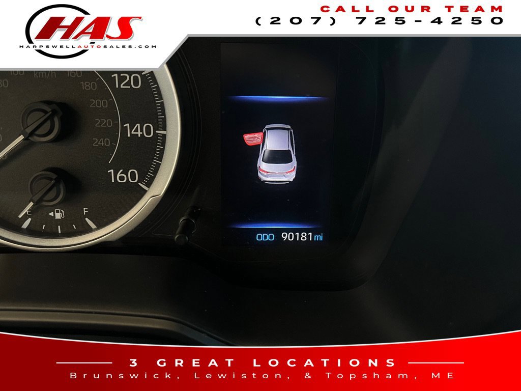 Used 2022 Toyota Corolla LE FWD image 16