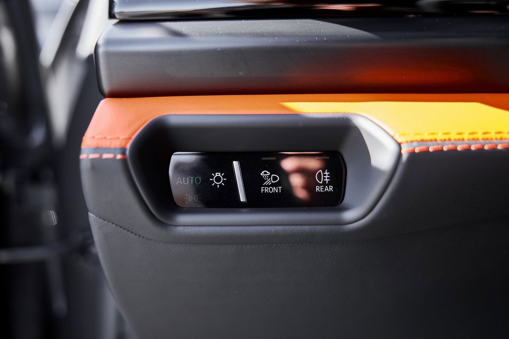 Used 2025 Lamborghini Urus SE image 57