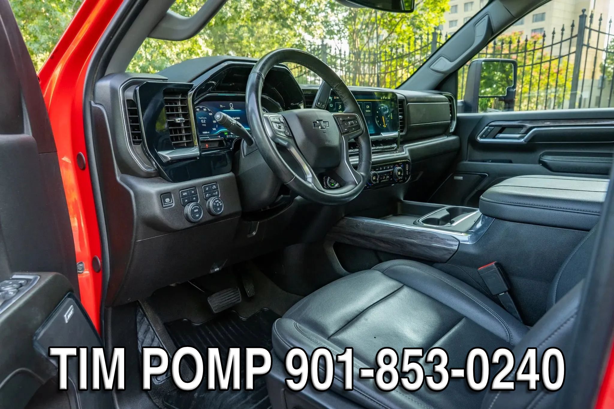 Used 2024 Chevrolet Silverado 2500 LTZ w/ LTZ Plus Package AWD/4WD image 11