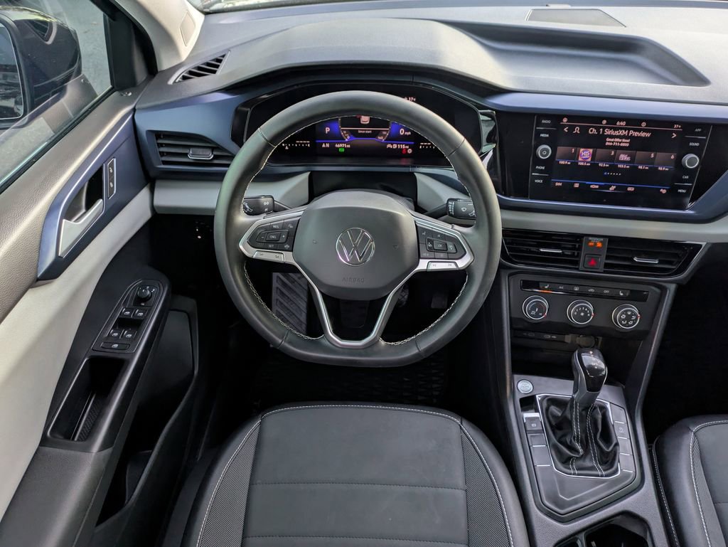 Used 2022 Volkswagen Taos SE image 16