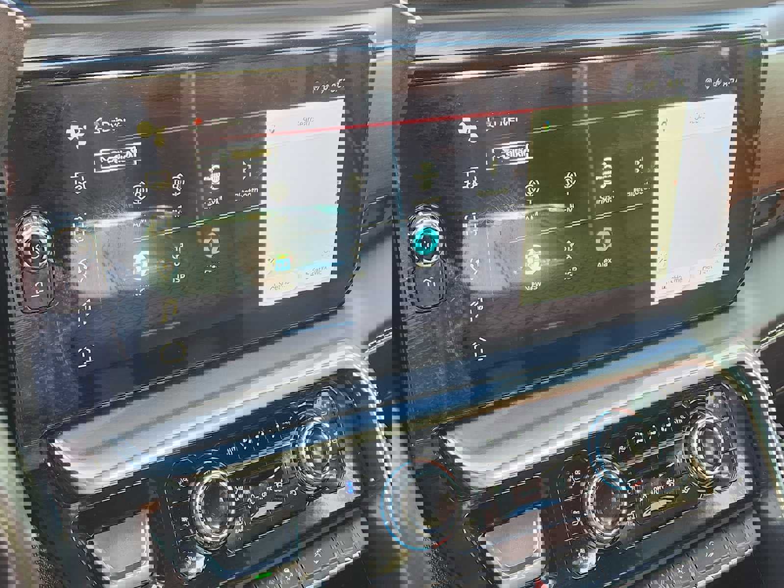 Used 2024 GMC Sierra 3500 Denali Ultimate image 21