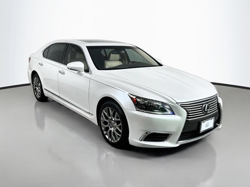 Used 2016 Lexus LS 460 L RWD image 3