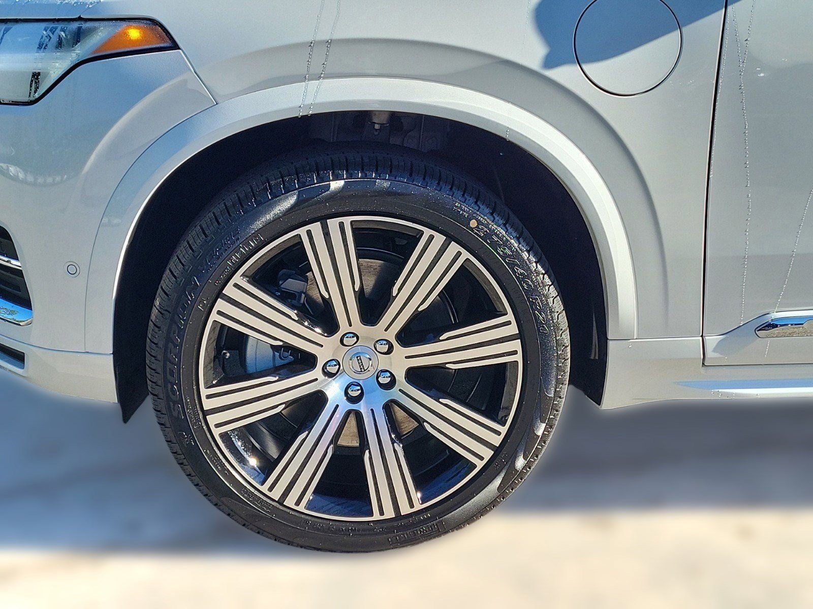 New 2024 Volvo XC90 T8 Plus w/ Protection Package Premier image 25