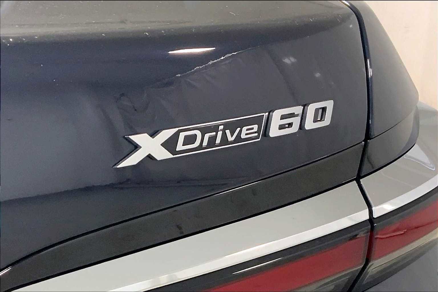 New 2025 BMW i7 xDrive60 AWD/4WD image 15