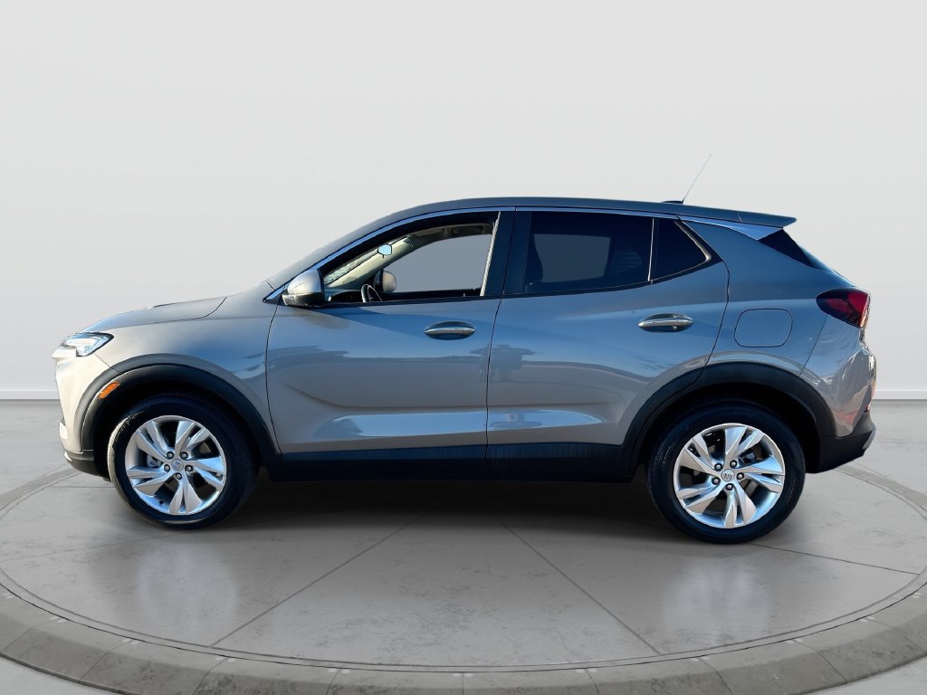 Used 2024 Buick Encore GX Preferred w/ Comfort Package FWD image 5