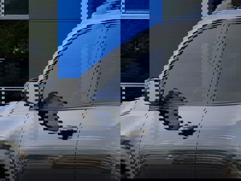 New 2026 Chevrolet Equinox LT w/ Convenience Package II image 12